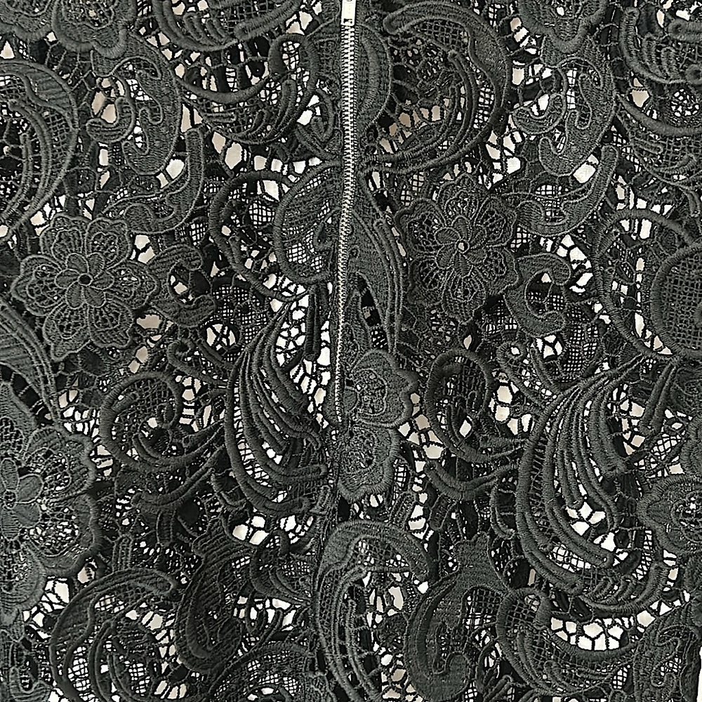 Dylan Gray Black Floral Lace Cut Out Long Sleeve Blouse Shirt Top **Size M**🌺🌺 - Picture 4 of 5